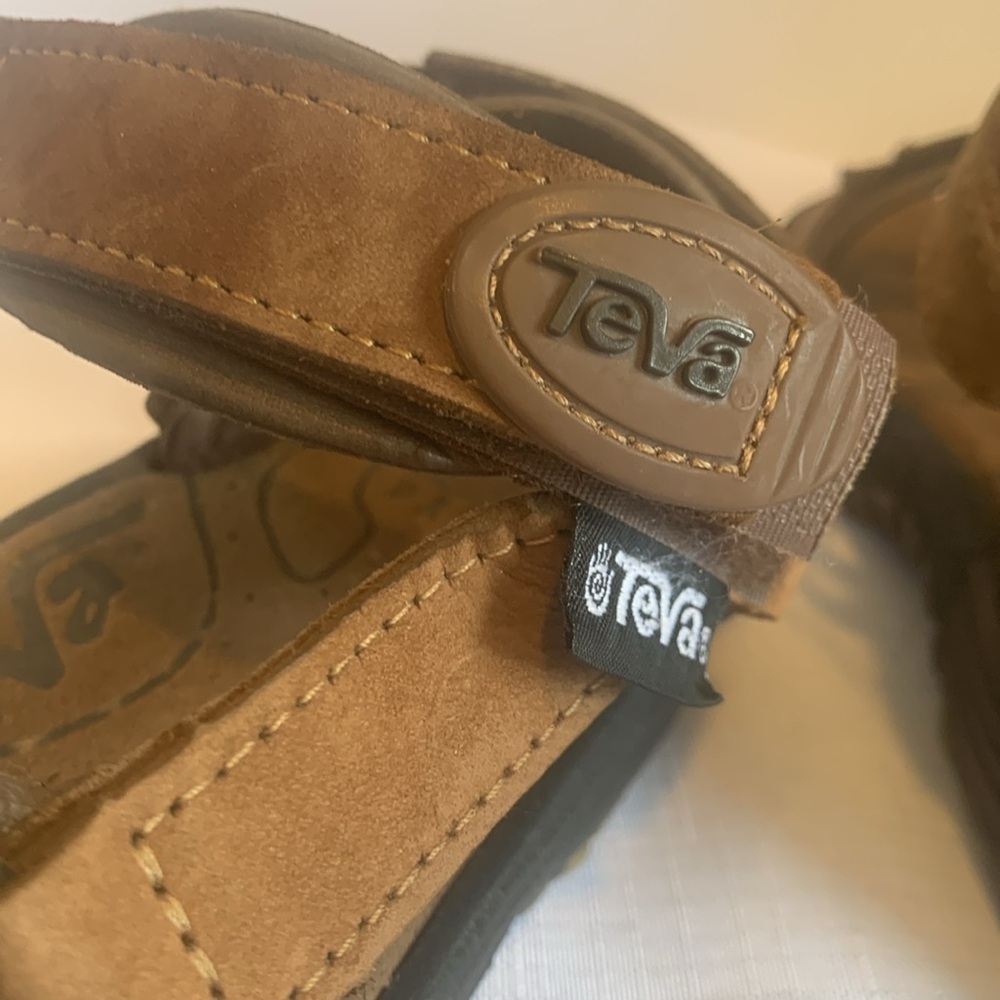 Teva Sandals Brown Leather All Terrain Tevas Women’s Size 7 - Picture 8 of 8
